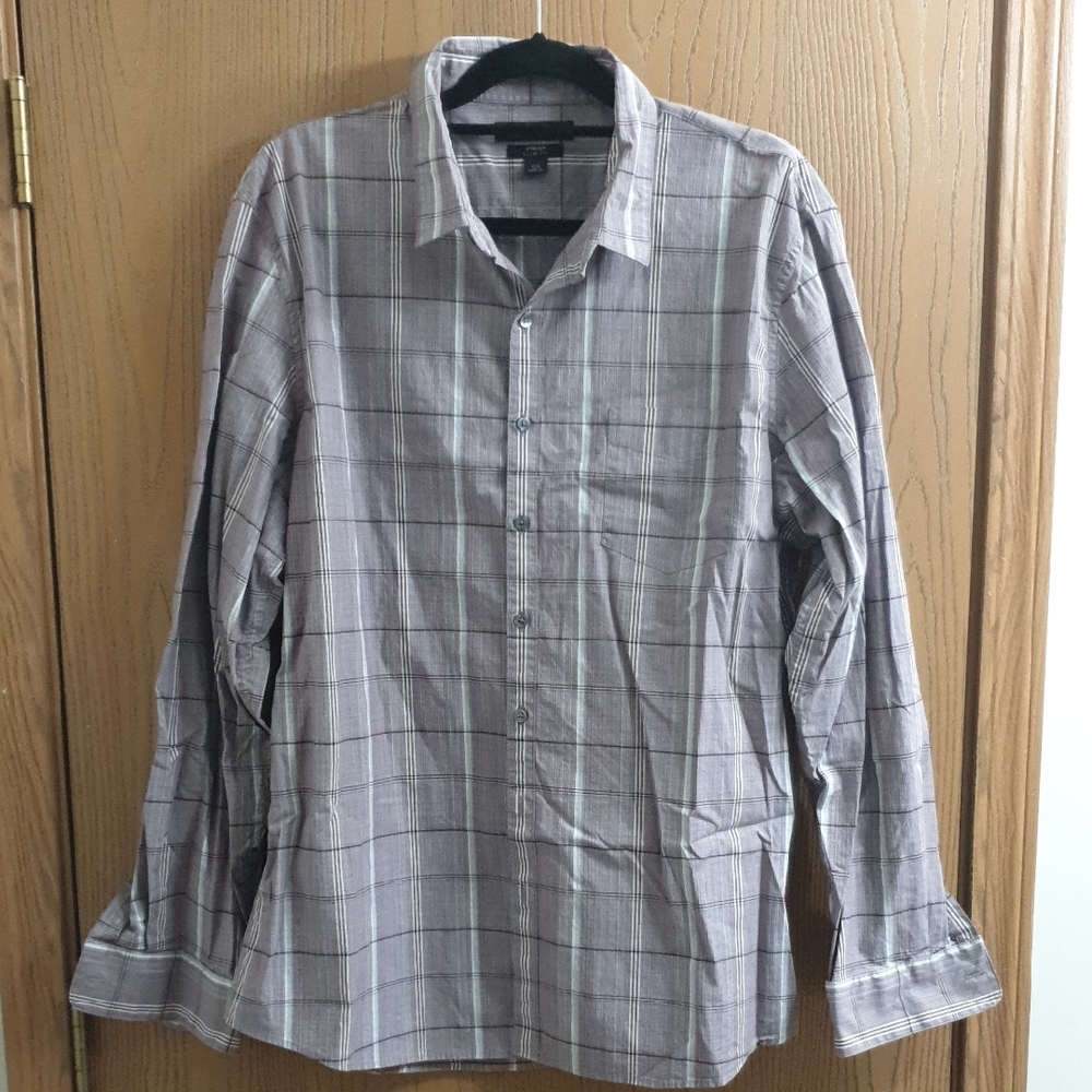 Marc Anthony Men's Gray Plaid Button-Down Shirt